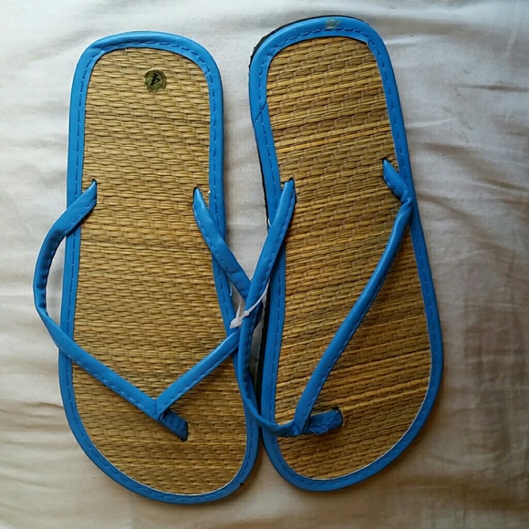 straw flip flops